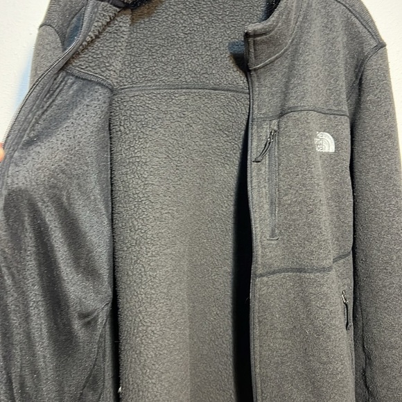 The North Face Men’s charcoal Grey Fleece Winter Zip Up Sweater Size XL - Picture 10 of 16